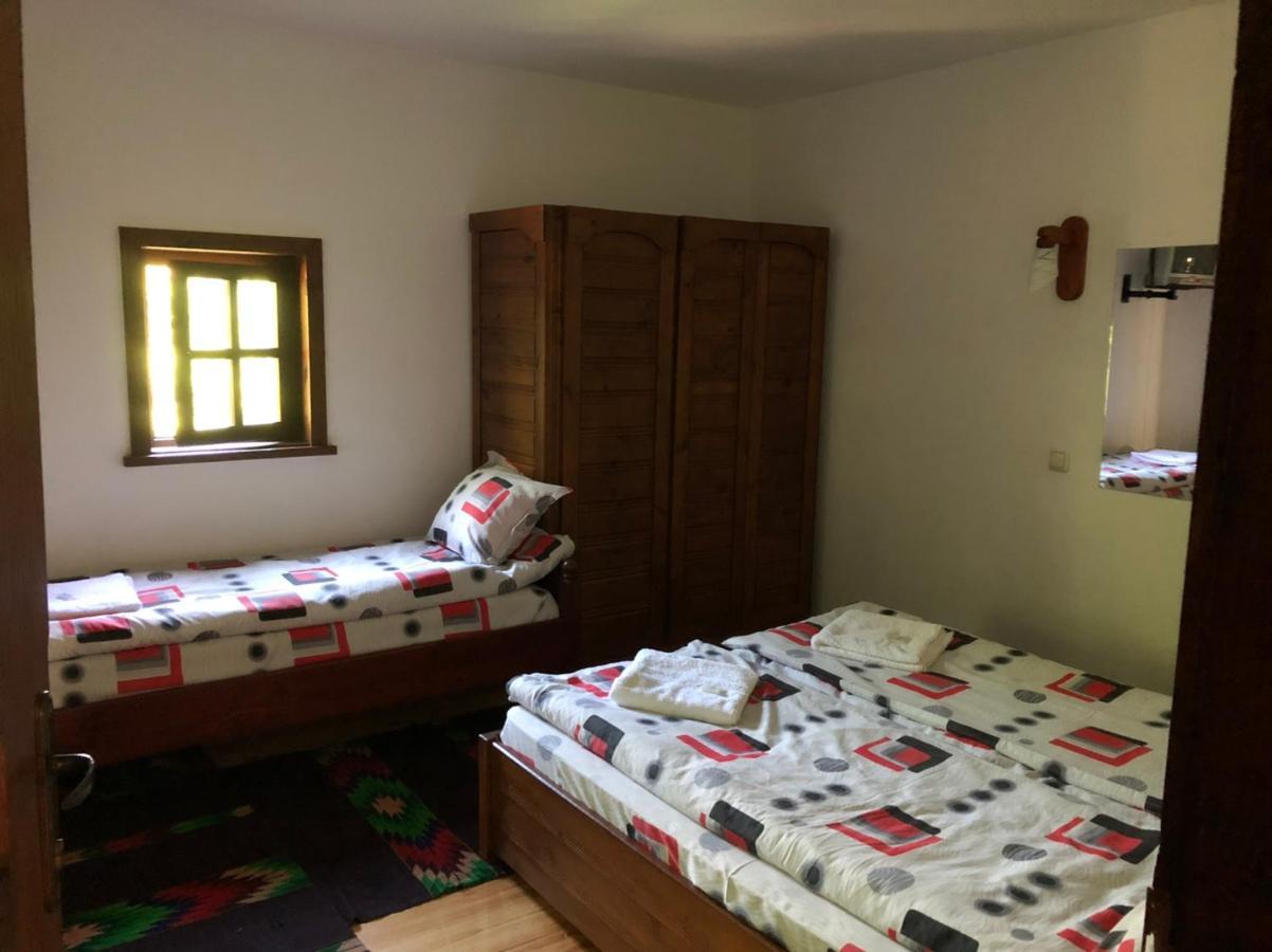 Dŭlbok Dol Etnographic Houses מראה חיצוני תמונה